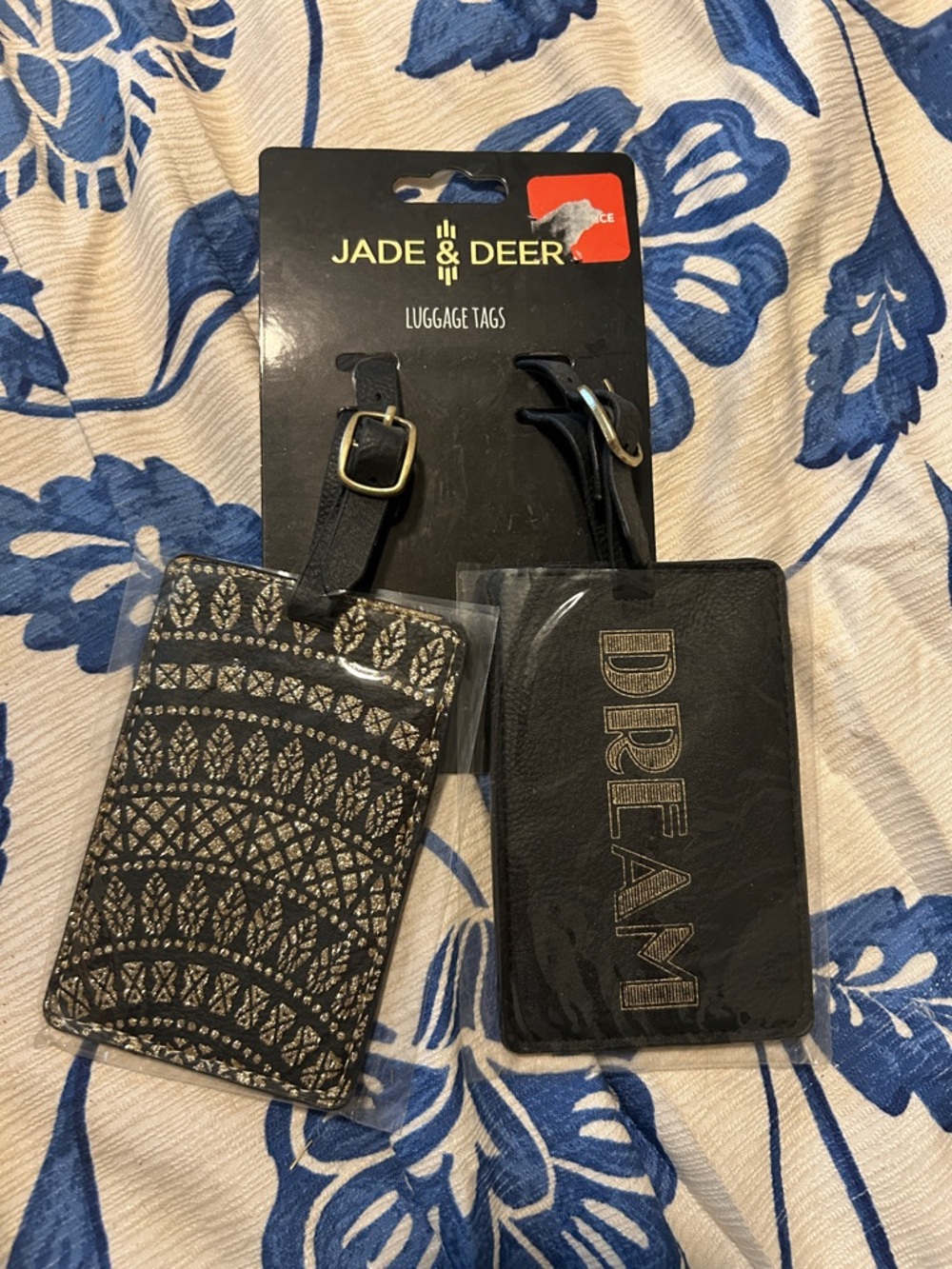 Black Luggage Tag Set with 'DREAM' and Patterned Designs